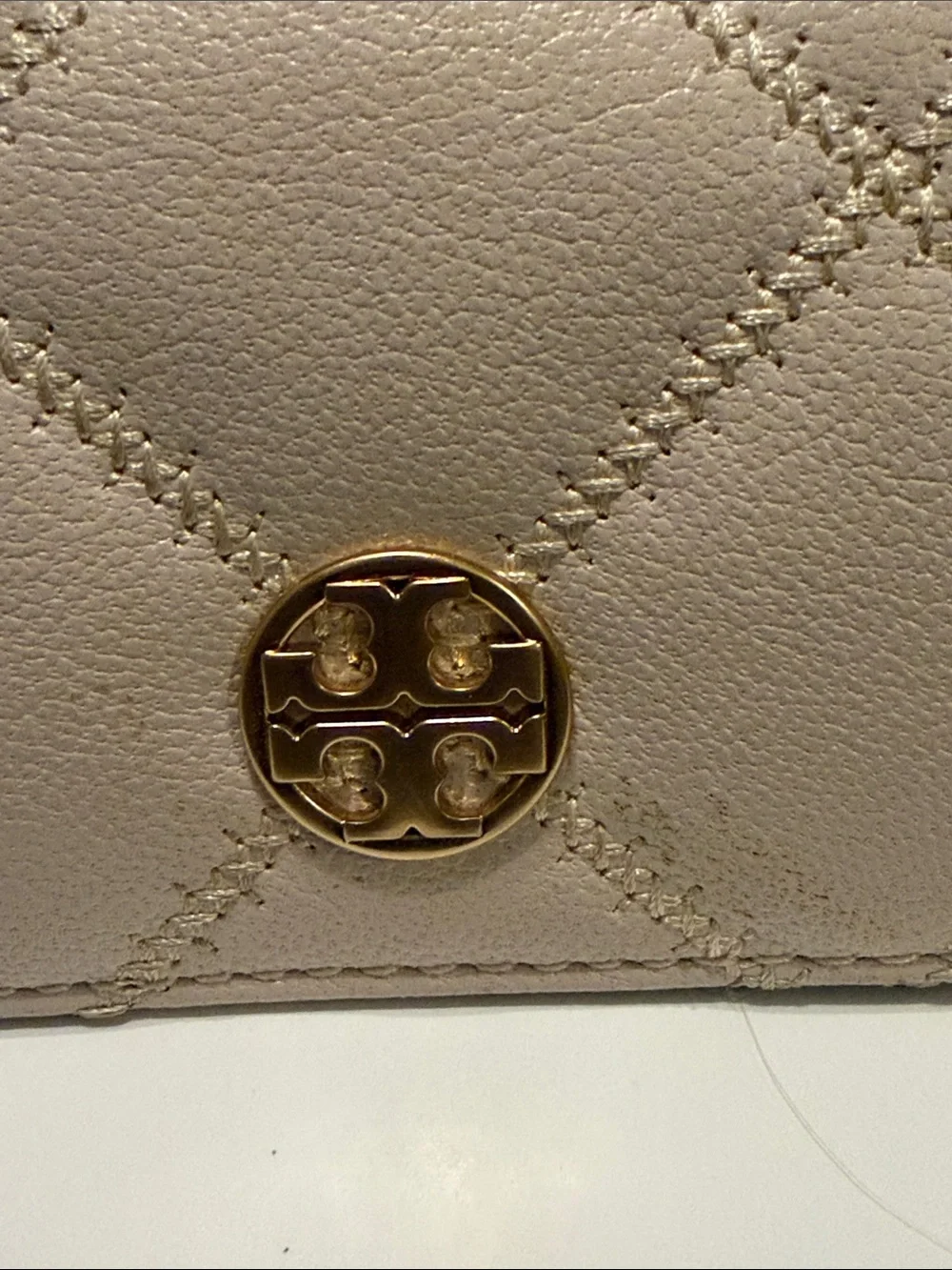 Tory Burch Willa Quilted Cream Leather Card Case with Gold Logo